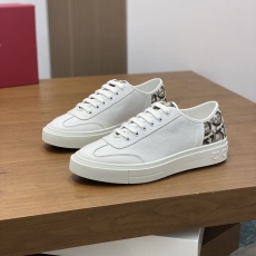 Louis Vuitton Low Shoes